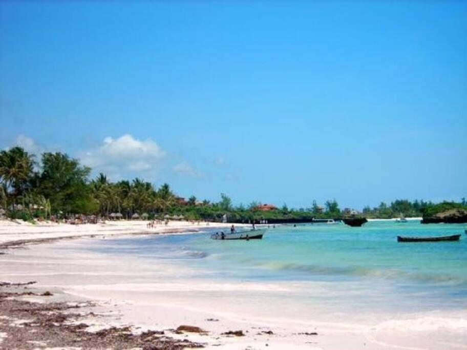 White Villa - Paparemo Beach Watamu Exterior photo