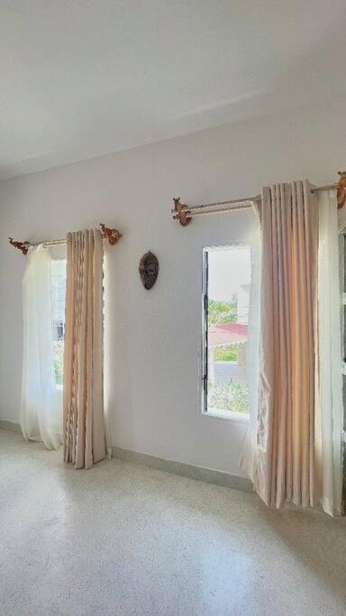 White Villa - Paparemo Beach Watamu Exterior photo