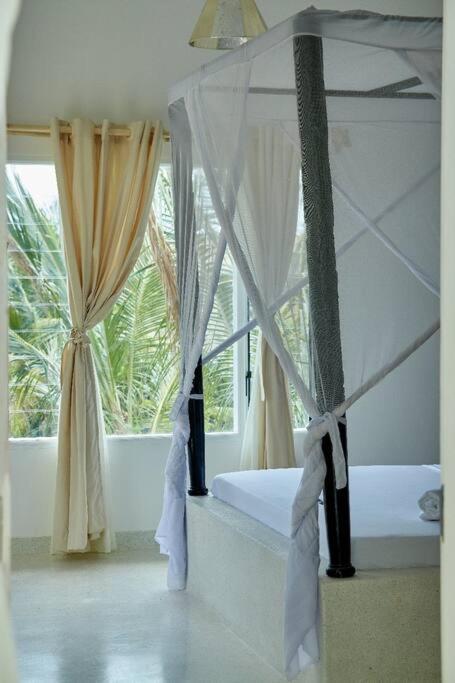 White Villa - Paparemo Beach Watamu Exterior photo